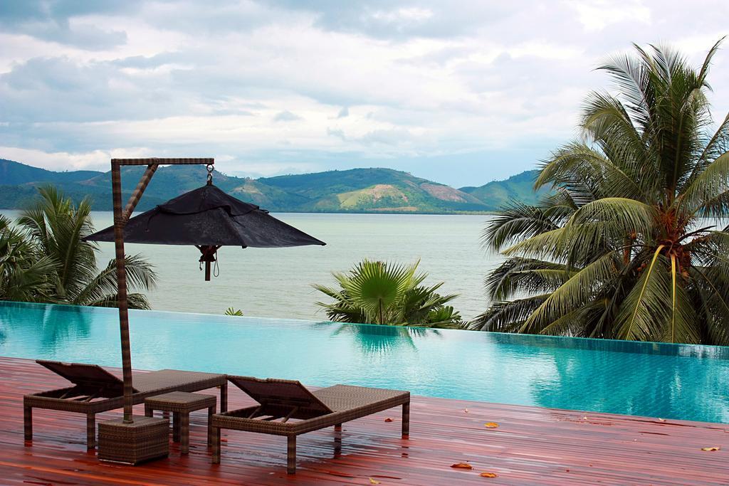 The Blue Sky Resort @ Ranong Exterior foto